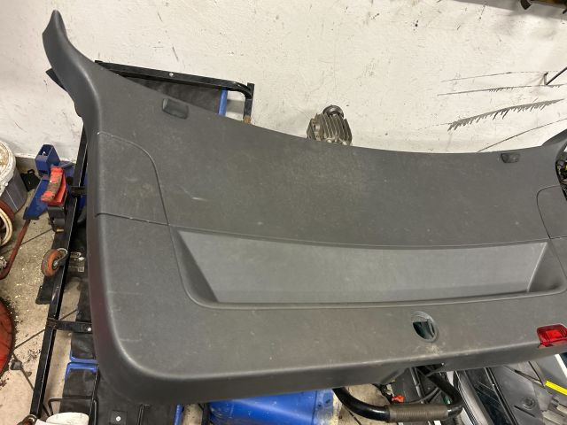 bontott VW GOLF PLUS Csomagtérajtó Kárpit