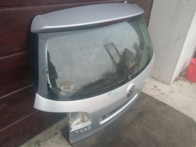 bontott VW GOLF PLUS Csomagtérajtó (Részeivel)