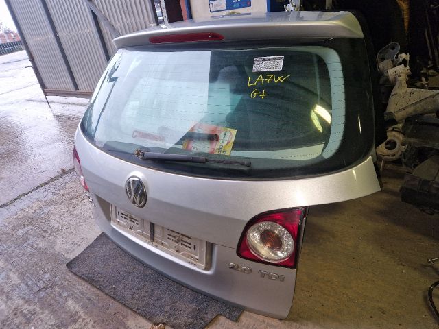 bontott VW GOLF PLUS Csomagtérajtó (Részeivel)