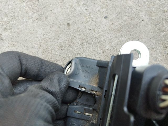 bontott VW GOLF PLUS Csomagtérajtó Zárszerkezet