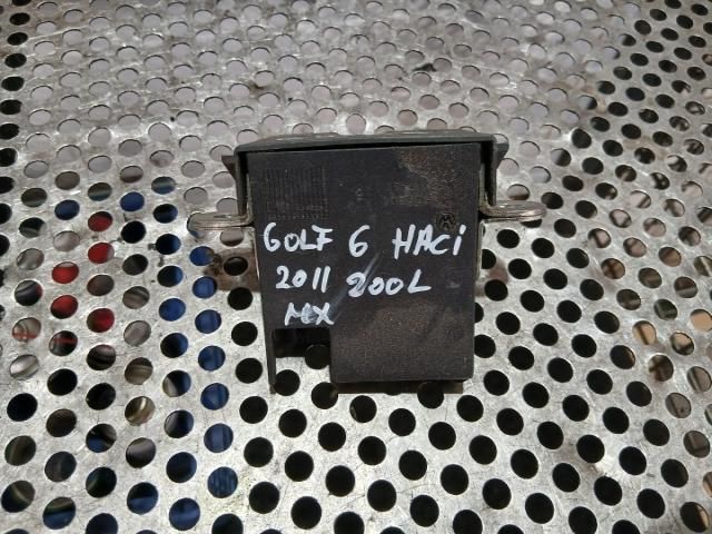 bontott VW GOLF PLUS Csomagtérajtó Zárszerkezet