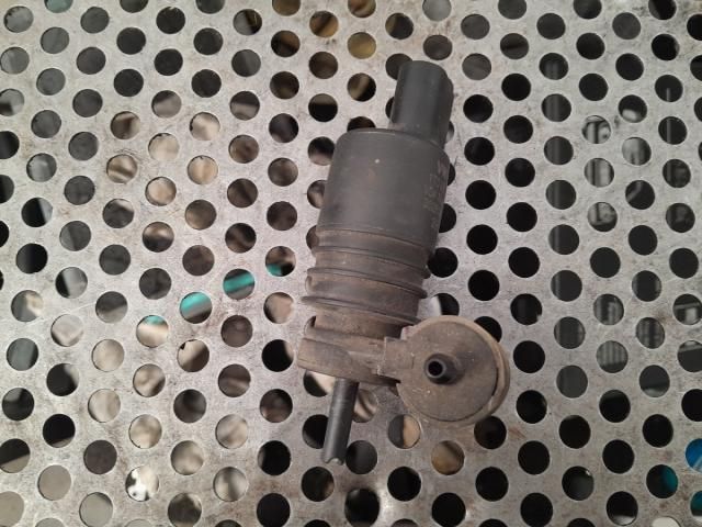 bontott VW GOLF PLUS Első Ablakmosó Szivattyú