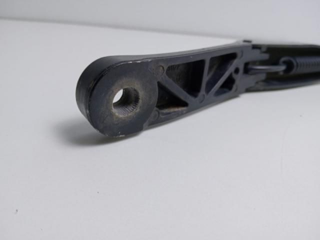 bontott VW GOLF PLUS Első Ablaktörlő Kar