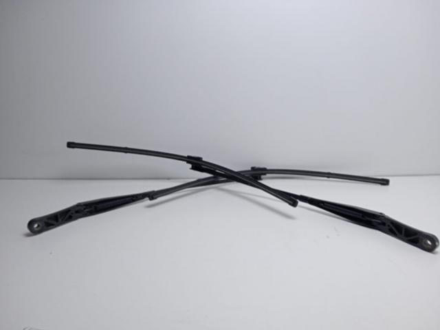 bontott VW GOLF PLUS Első Ablaktörlő Kar