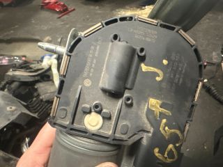 bontott VW GOLF PLUS Első Ablaktörlő Szerkezet Motorral