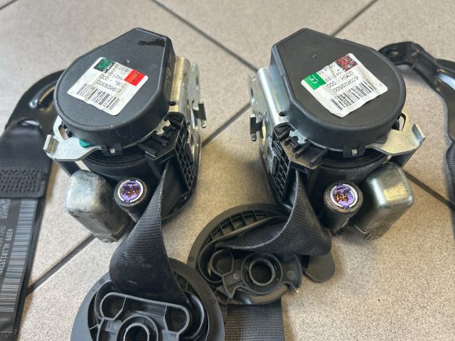 bontott VW GOLF PLUS Első Biztonsági Öv Pár (Feszítővel)