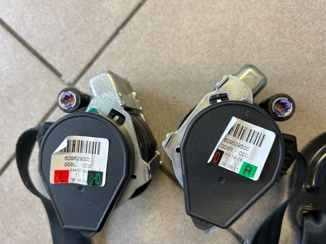 bontott VW GOLF PLUS Első Biztonsági Öv Pár (Feszítővel)