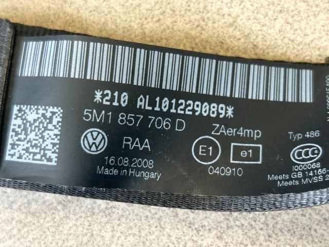 bontott VW GOLF PLUS Első Biztonsági Öv Pár (Feszítővel)