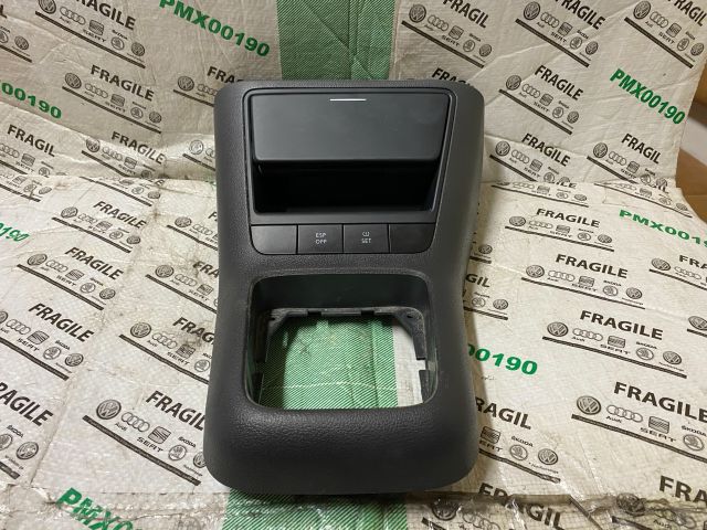 bontott VW GOLF PLUS Első Hamutartó