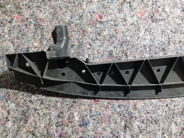 bontott VW GOLF PLUS Első Lökhárító Alsó (Műanyag)