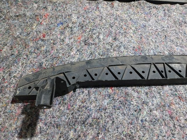 bontott VW GOLF PLUS Első Lökhárító Alsó (Műanyag)