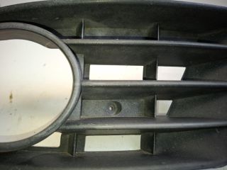 bontott VW GOLF PLUS Első Lökhárító Jobb Díszrács