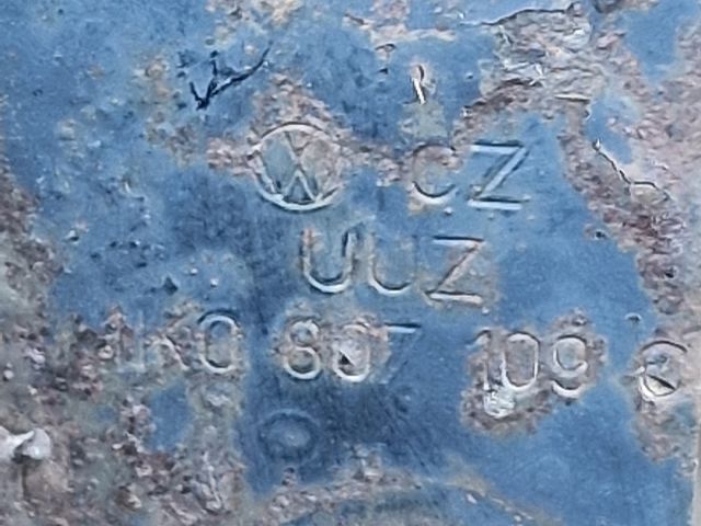 bontott VW GOLF PLUS Első Lökhárító Merevítő (Fém)