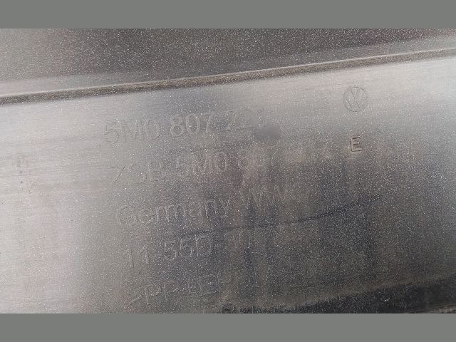 bontott VW GOLF PLUS Első Lökhárító (Részeivel)