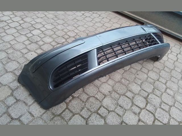 bontott VW GOLF PLUS Első Lökhárító (Részeivel)