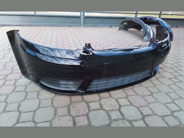 bontott VW GOLF PLUS Első Lökhárító (Részeivel)