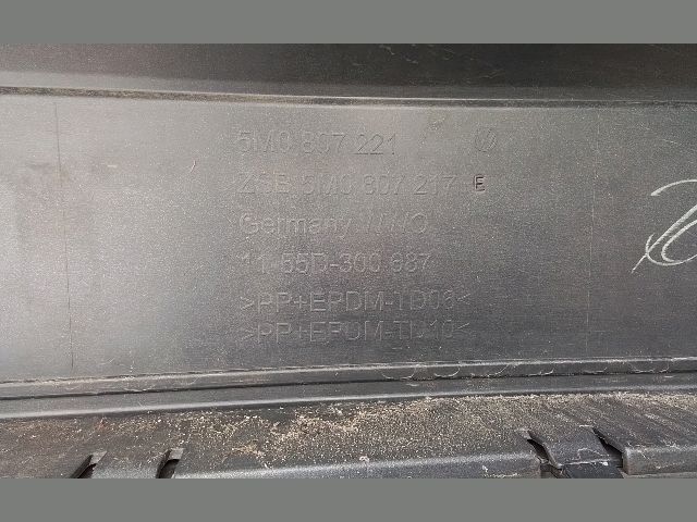 bontott VW GOLF PLUS Első Lökhárító (Részeivel)