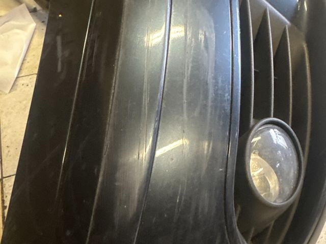 bontott VW GOLF PLUS Első Lökhárító (Részeivel)