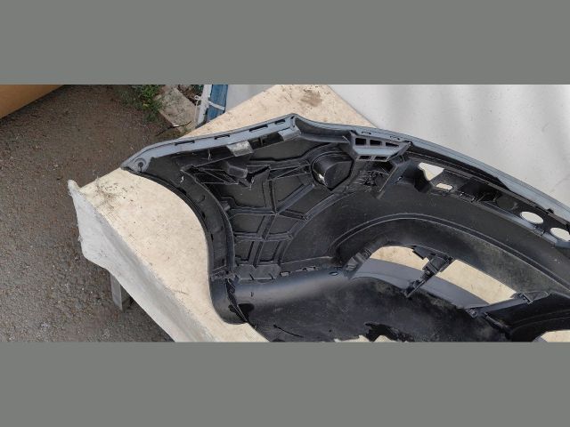 bontott VW GOLF PLUS Első Lökhárító (Üresen)