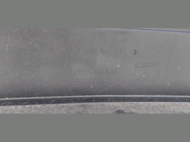 bontott VW GOLF PLUS Első Lökhárító (Üresen)