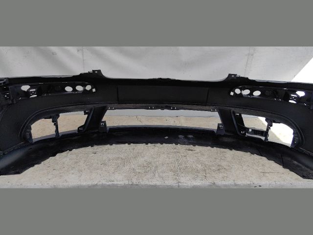 bontott VW GOLF PLUS Első Lökhárító (Üresen)