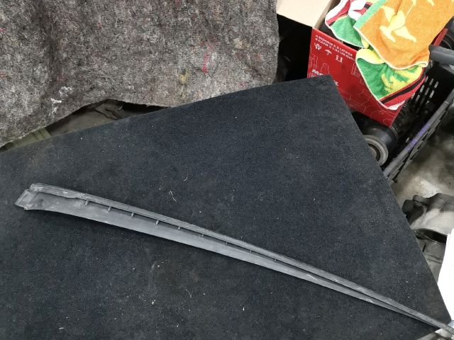 bontott VW GOLF PLUS Első Szélvédő Bal Díszléc