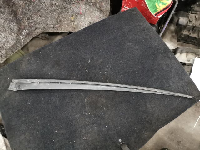 bontott VW GOLF PLUS Első Szélvédő Bal Díszléc