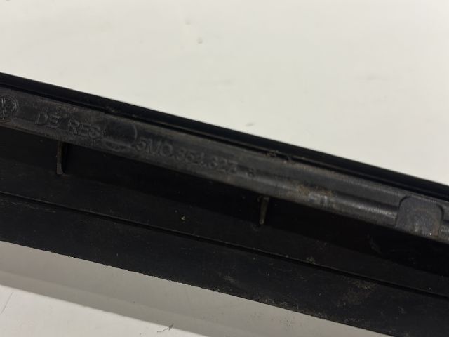 bontott VW GOLF PLUS Első Szélvédő Bal Díszléc