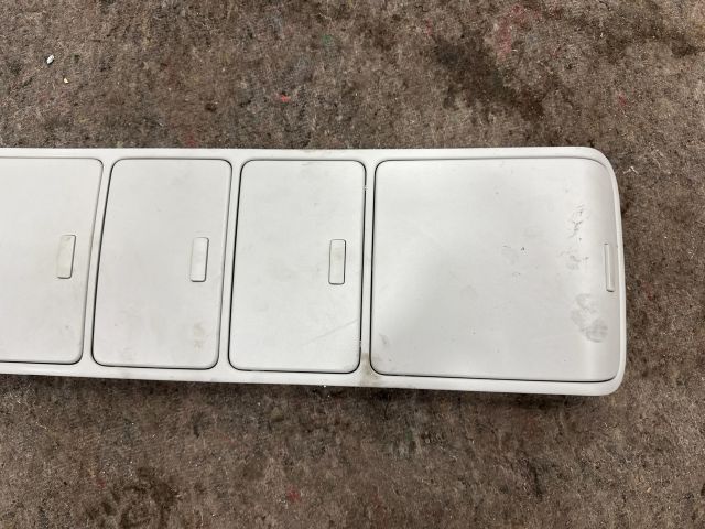 bontott VW GOLF PLUS Első Tároló Rekesz