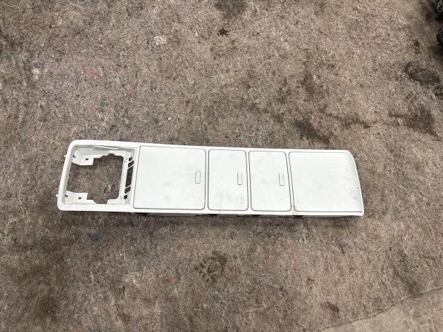 bontott VW GOLF PLUS Első Tároló Rekesz