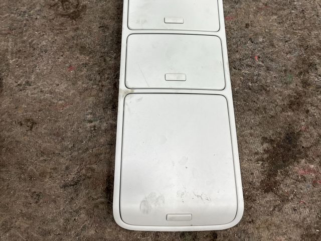 bontott VW GOLF PLUS Első Tároló Rekesz