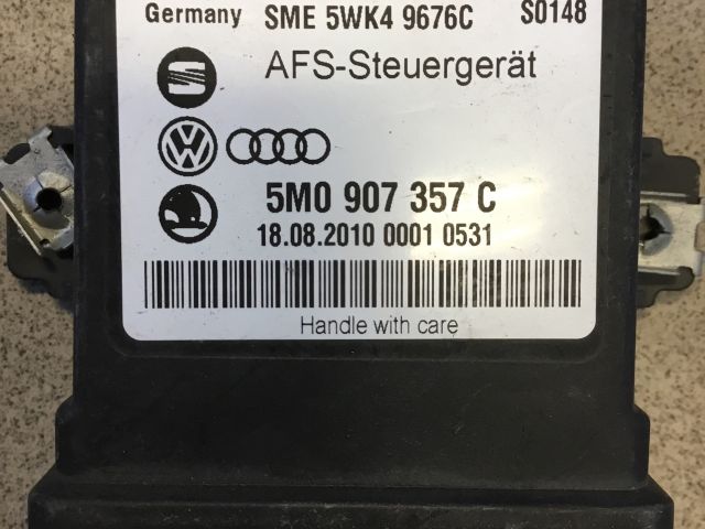 bontott VW GOLF PLUS Fényszóró Elektronika