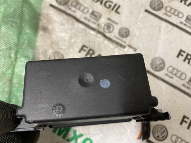 bontott VW GOLF PLUS Fényszóró Elektronika