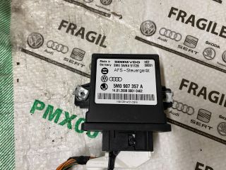 bontott VW GOLF PLUS Fényszóró Elektronika