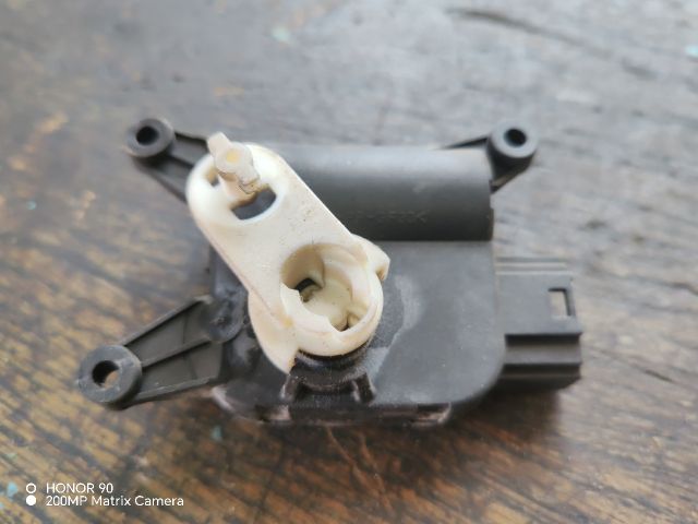 bontott VW GOLF PLUS Fűtés Állító Motor