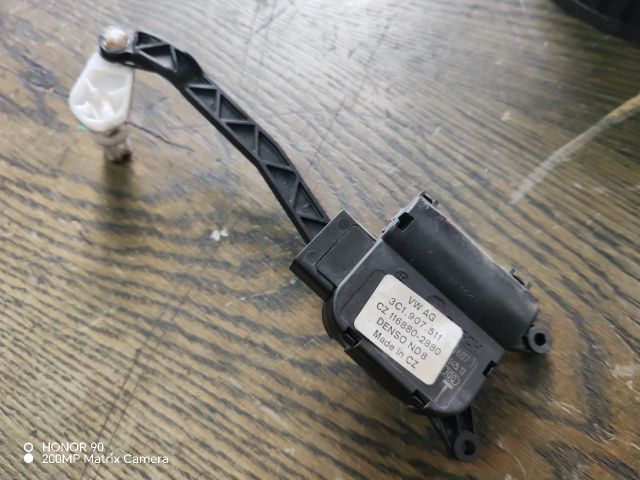 bontott VW GOLF PLUS Fűtés Állító Motor