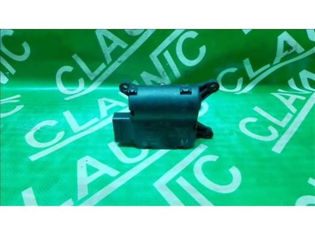 bontott VW GOLF PLUS Fűtés Állító Motor