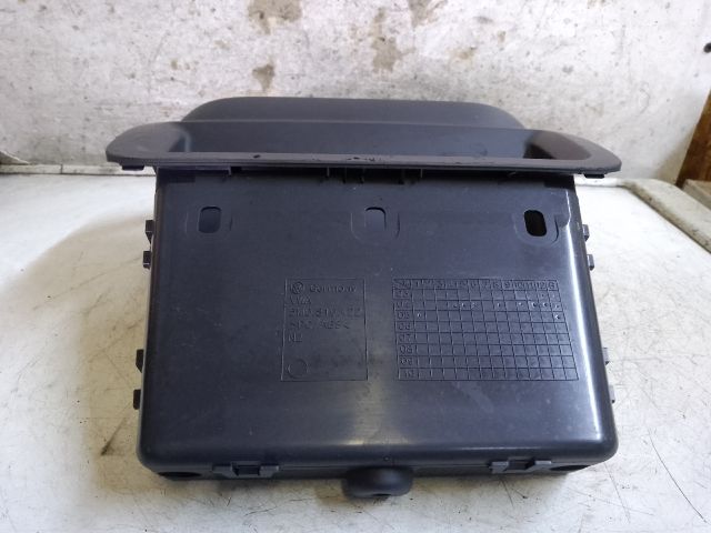 bontott VW GOLF PLUS Fűtéskapcsoló Keret