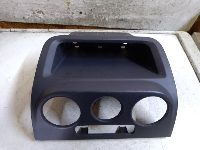 bontott VW GOLF PLUS Fűtéskapcsoló Keret