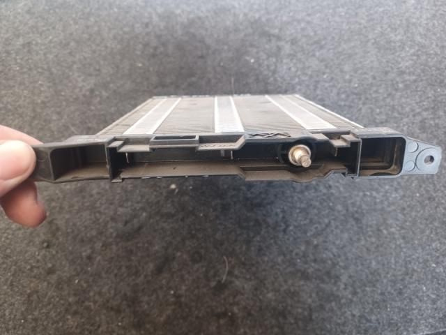 bontott VW GOLF PLUS Fűtőradiátor (Elektromos)