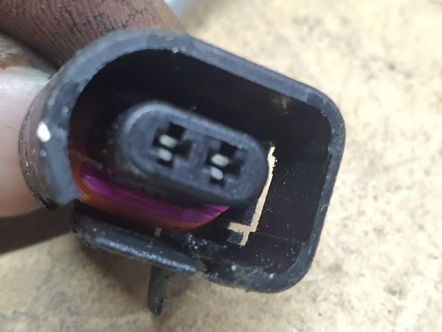 bontott VW GOLF PLUS Generátor Kábelköteg