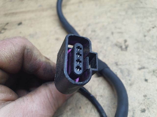 bontott VW GOLF PLUS Generátor Kábelköteg