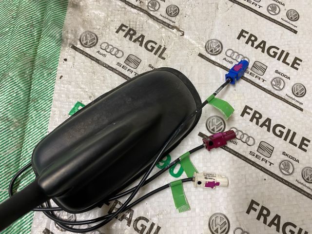 bontott VW GOLF PLUS GPS Antenna