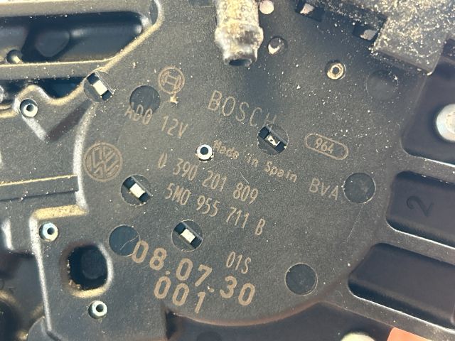 bontott VW GOLF PLUS Hátsó Ablaktörlő Motor