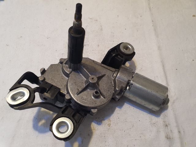 bontott VW GOLF PLUS Hátsó Ablaktörlő Motor
