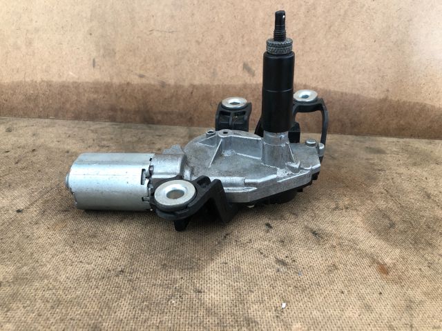 bontott VW GOLF PLUS Hátsó Ablaktörlő Motor