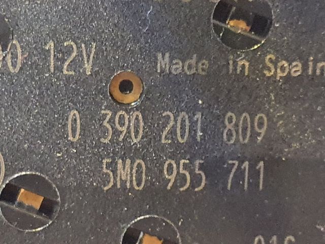 bontott VW GOLF PLUS Hátsó Ablaktörlő Motor