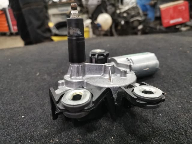 bontott VW GOLF PLUS Hátsó Ablaktörlő Motor