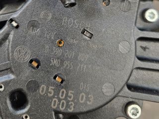 bontott VW GOLF PLUS Hátsó Ablaktörlő Motor