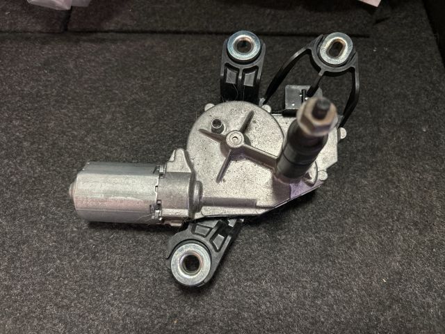 bontott VW GOLF PLUS Hátsó Ablaktörlő Motor